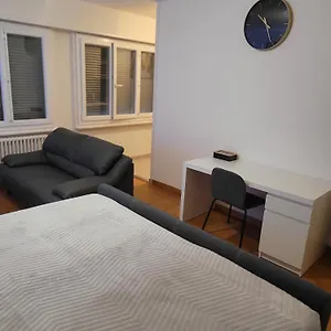 Studio Meuble , Genève Suisse